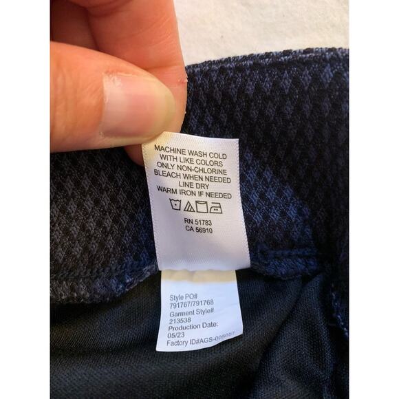 Maurices Womens Size M Short Pants Career Stretch Waist Pull On Straight Leg - Picture 8 of 8